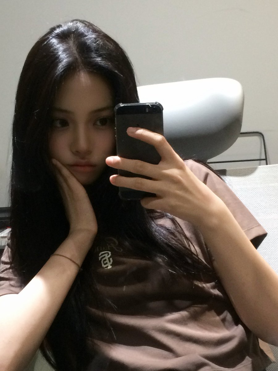UNCHILDGLOBAL's tweet photo. [TWITTER]
260729 TINA Twitter Update

#UNCHILD #언차일드 https://t.co/G9gcNu2dON