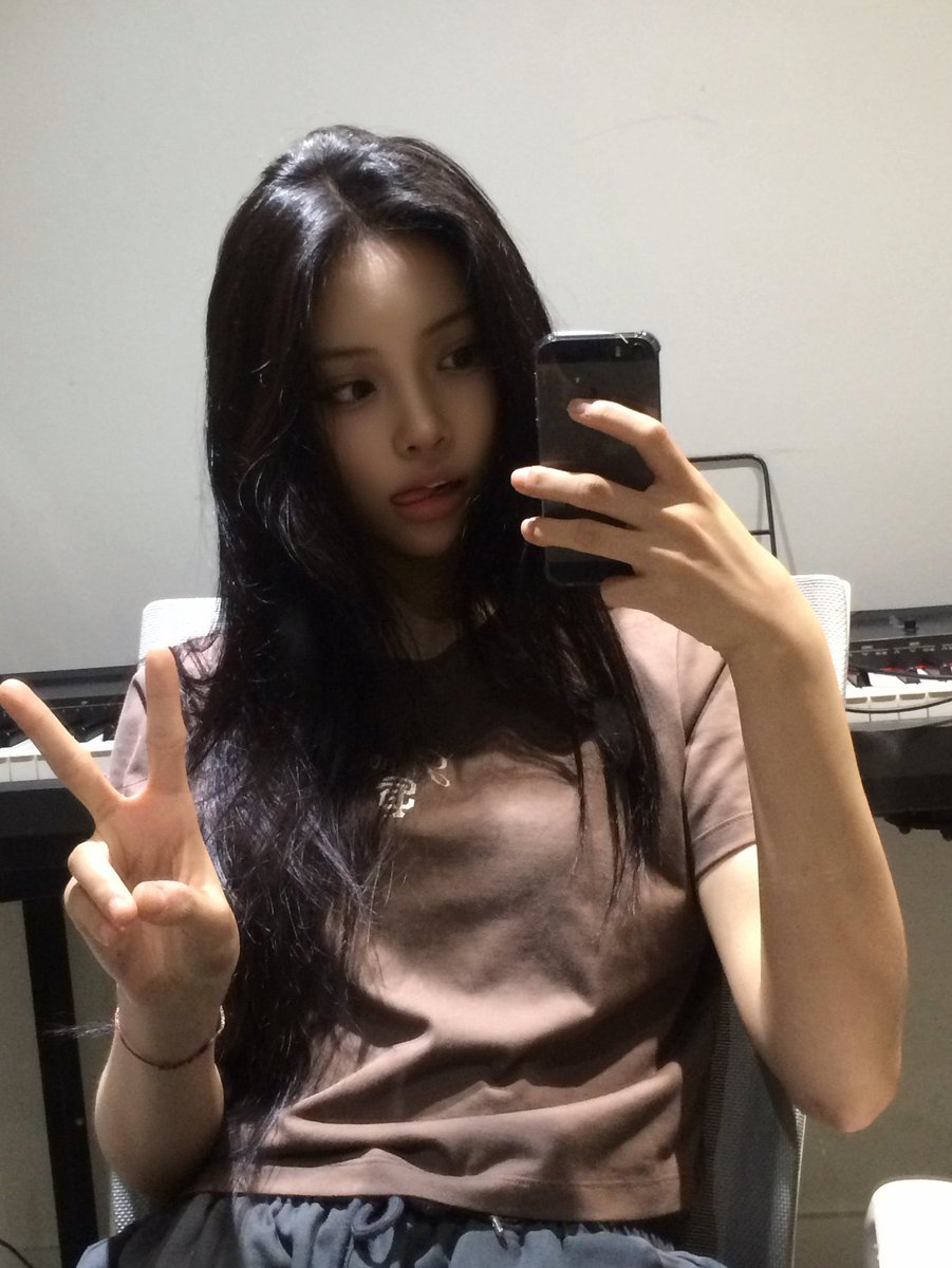 UNCHILDGLOBAL's tweet photo. [TWITTER]
260729 TINA Twitter Update

#UNCHILD #언차일드 https://t.co/G9gcNu2dON