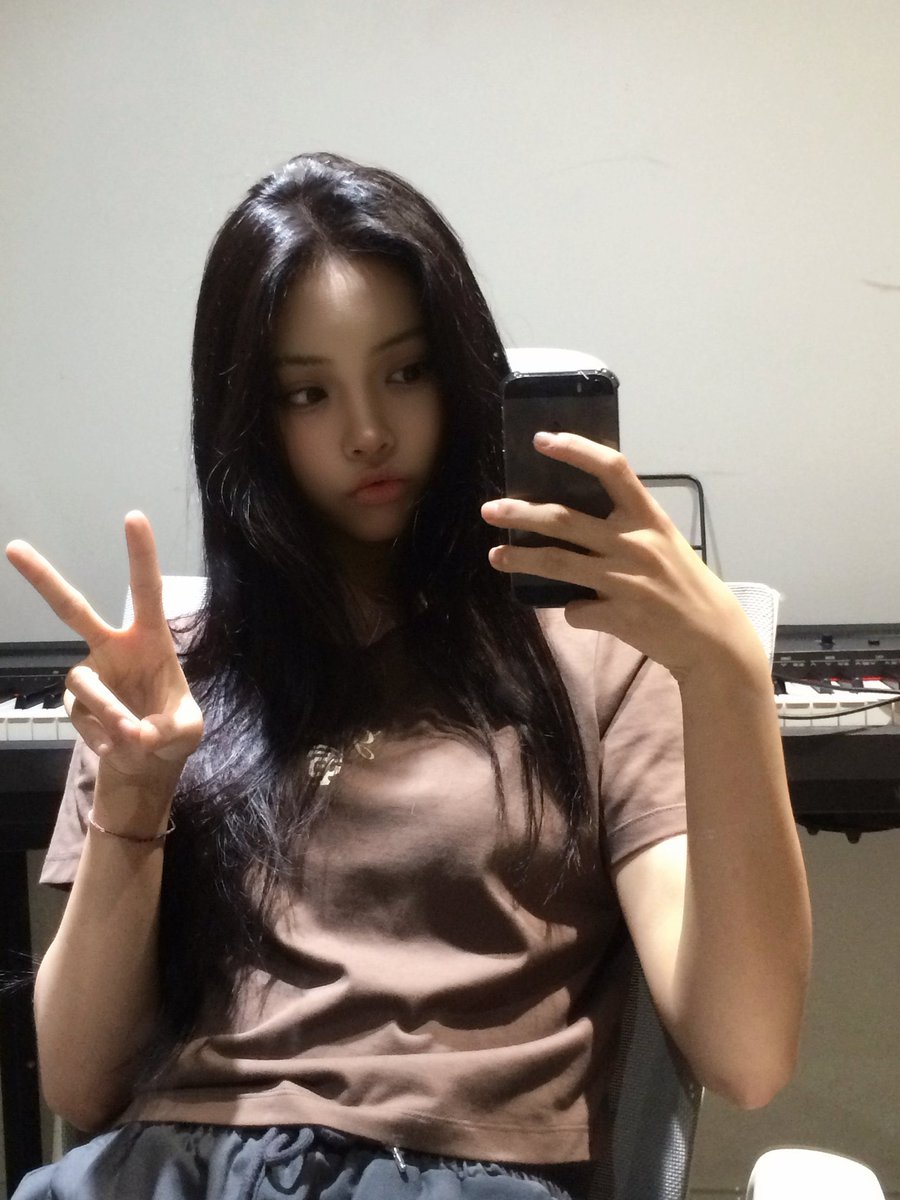 UNCHILDGLOBAL's tweet photo. [TWITTER]
260729 TINA Twitter Update

#UNCHILD #언차일드 https://t.co/G9gcNu2dON