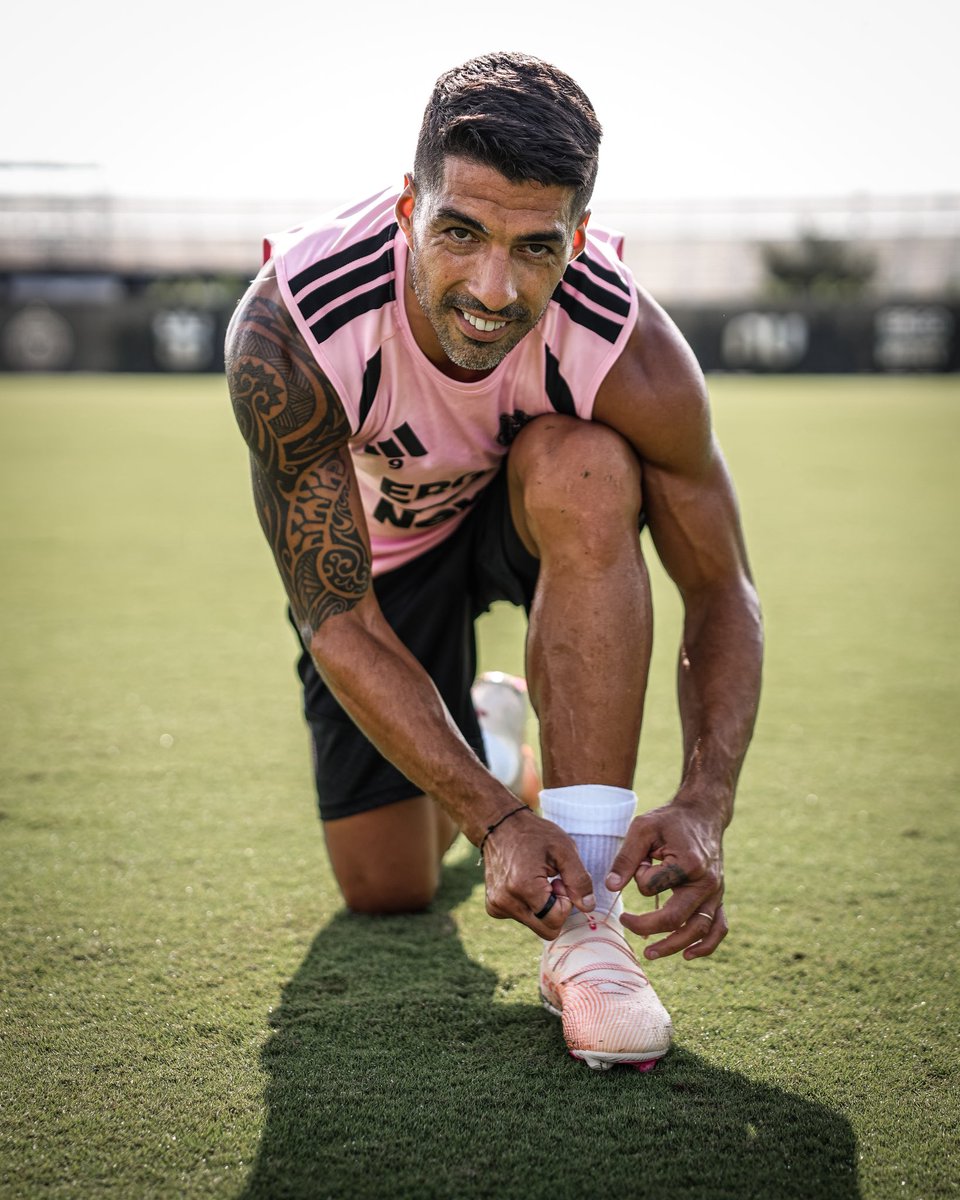 LuisSuarez9's tweet photo. FUTURE https://t.co/ad0piTIcmy
