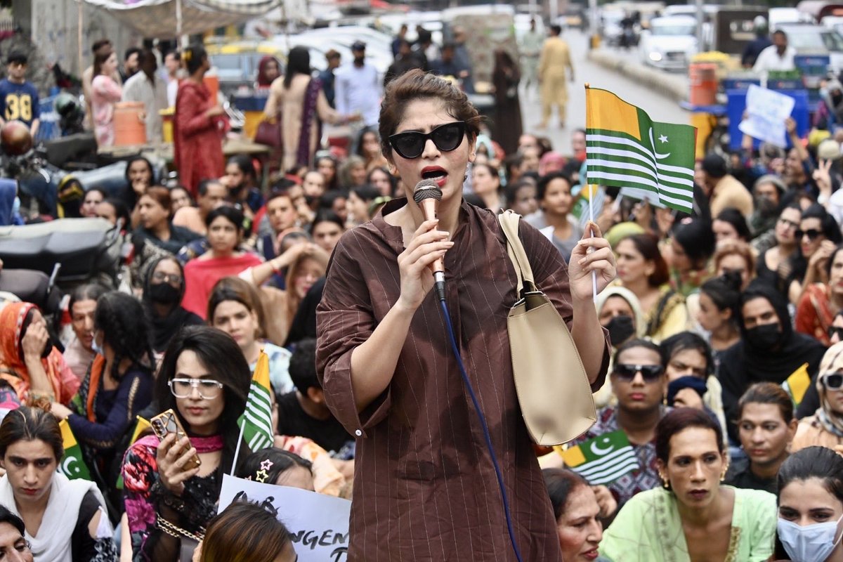 ShahzadiRai's tweet photo. We stood against inflation, fuel hikes, and an economy that burdens ordinary people while crises deepen inequality.
Including the people of Azad Kashmir, facing injustice and insecurity.
#inflamation #kashmirbleeds https://t.co/nfGwKlQ22I