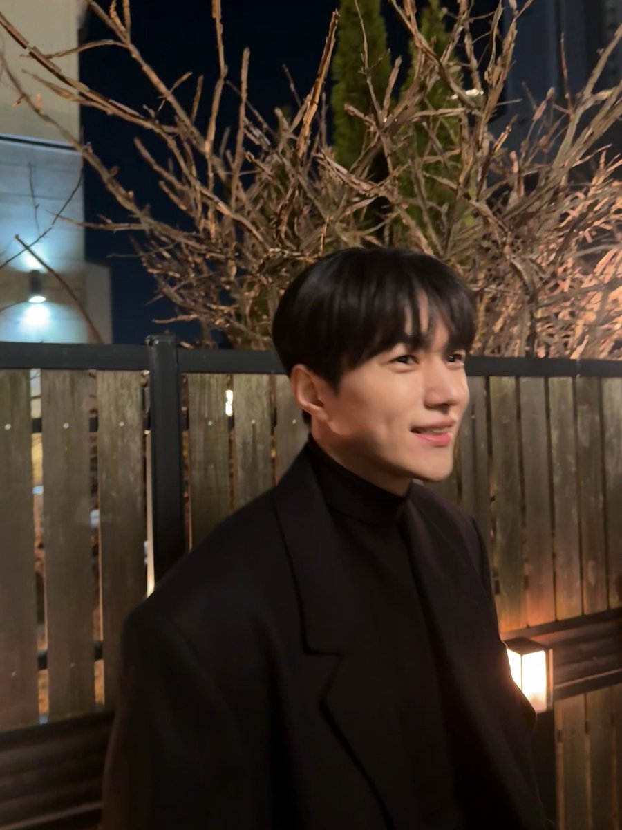 ifntinfo's tweet photo. [PIC] 260727 INFINITE L (Myungsoo) Related Update - "Love In Sync" (2/3)

#인피니트 #엘 #명수 #김명수 https://t.co/UD8lribXdC https://t.co/3lmALCykQe