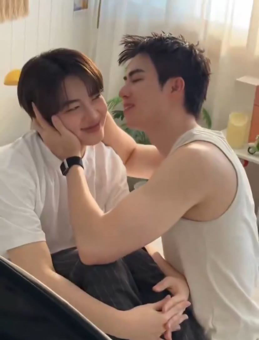 NongZonNanny's tweet photo. Lovely #ZeeNuNew
 
so domestic😚😚 https://t.co/t373aTZqsr