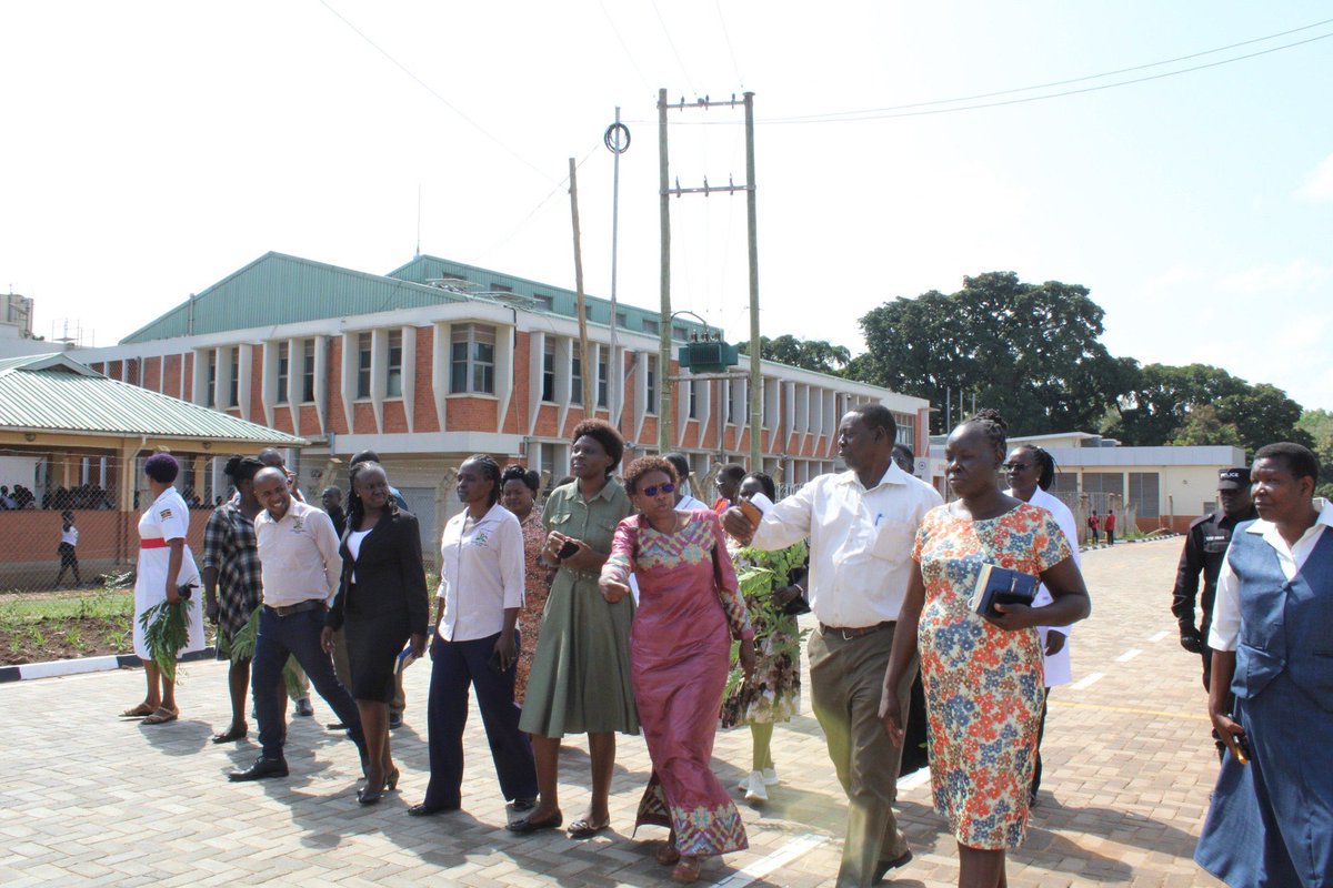 JaneRuth_Aceng's tweet photo. Today, I had the opportunity to visit and inspect newly completed works at Lira Regional Referral Hospital (Lira RRH). These include the newly constructed 220-metre Hospital Lane, the Infectious Isolation Unit, a covered canopy, the Eye Unit, and the expanded Outpatient Department (OPD) of the hospital’s private wing.

I appreciate and congratulate the Hospital Director and the entire hospital staff for the good work that has been done. It has also given visibility to the infrastructure along the former Police Road and strengthened the outlook of the Regional Referral Hospital.

I was pleased to see how clean and neat the facility is. This is commendable. 

I reflected on my time as Hospital Superintendent where we had a vision to transform the facility into a Regional Referral Hospital with the capacity to provide advanced and specialised services, something that we are witnessing now. 

Well done Team Lira RRH. Thank you @GovUganda @NRMOnline!