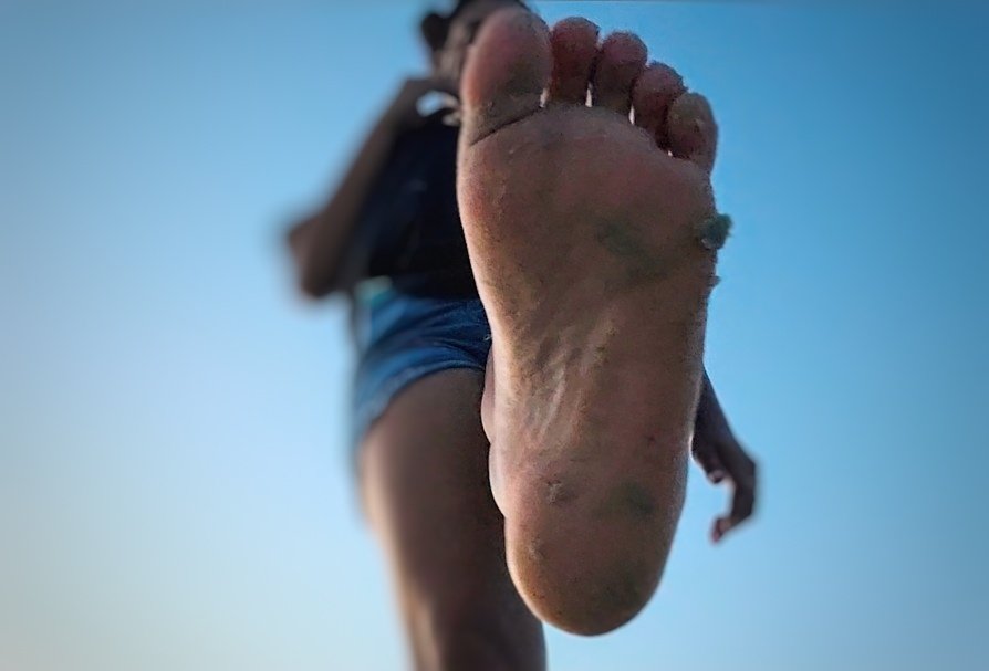 SecretVPrincess's tweet photo. You will always be beneath these feet.👑😘
Feetfetish feetworship feet giantess findom gfe joy paypig piggies Soles sole whalesub sub worship Princess fetish https://t.co/PQJ3hLSFDw