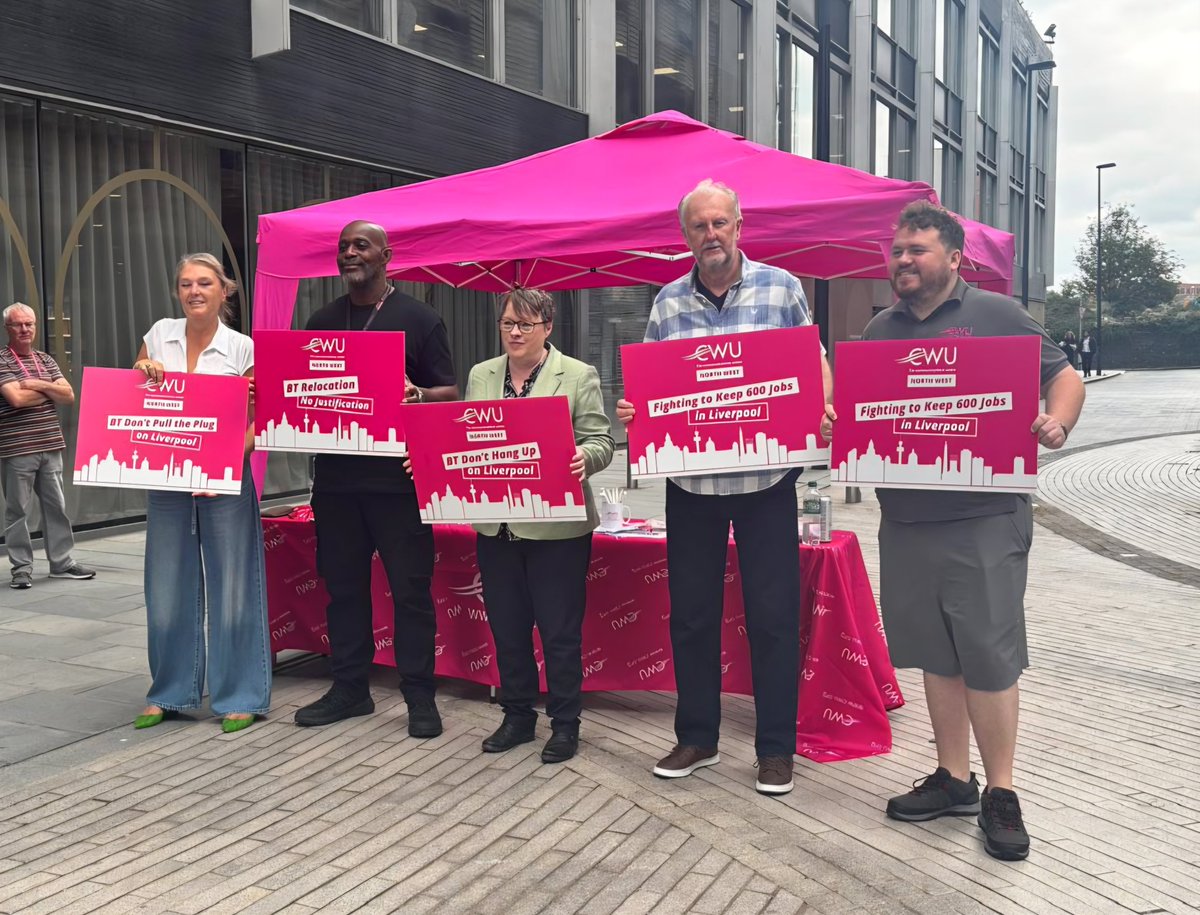 NWCWU's tweet photo. Great response from members and politicians supporting our campaign to retain 600 BT jobs in Liverpool. Thanks to @mariaeaglemp for your ongoing support #BTrelocationnojustification 
@CWUnews @DaveWardGS @andy_mercer https://t.co/NibeGkVbfL