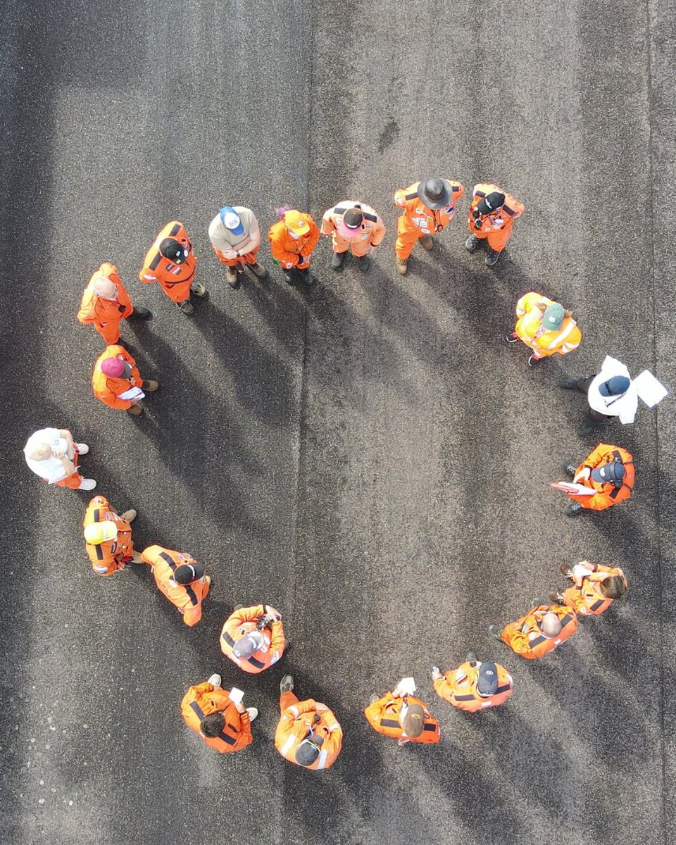 thruxtonracing's tweet photo. The faces behind a fantastic weekend. 👏

Whilst the racing grabbed the headlines, these incredible volunteers were working tirelessly to keep the action running safely from lights out to the chequered flag.

Here are just a few more moments from an unforgettable BTCC weekend at Thruxton. Thank you for everything you do. 🧡