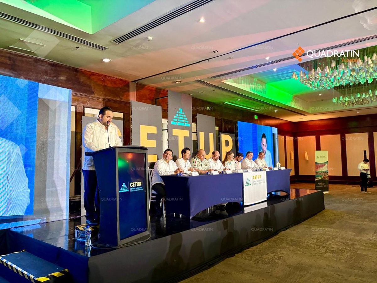 QuadratinY's tweet photo. Este miércoles rindió protesta el nuevo comité directivo de @CeturYucatan  2026-2027 encabezado por Jordy Abraham.

En el evento están presentes la alcaldesa de #Mérida, @CeciliaPatronL  y el titular de la Sefotur, Darío Flota en representación del gobierno estatal.

El titular del consejo empresarial hizo un llamado a las autoridades para seguir creando oportunidades para el sector y seguir promoviéndolo.