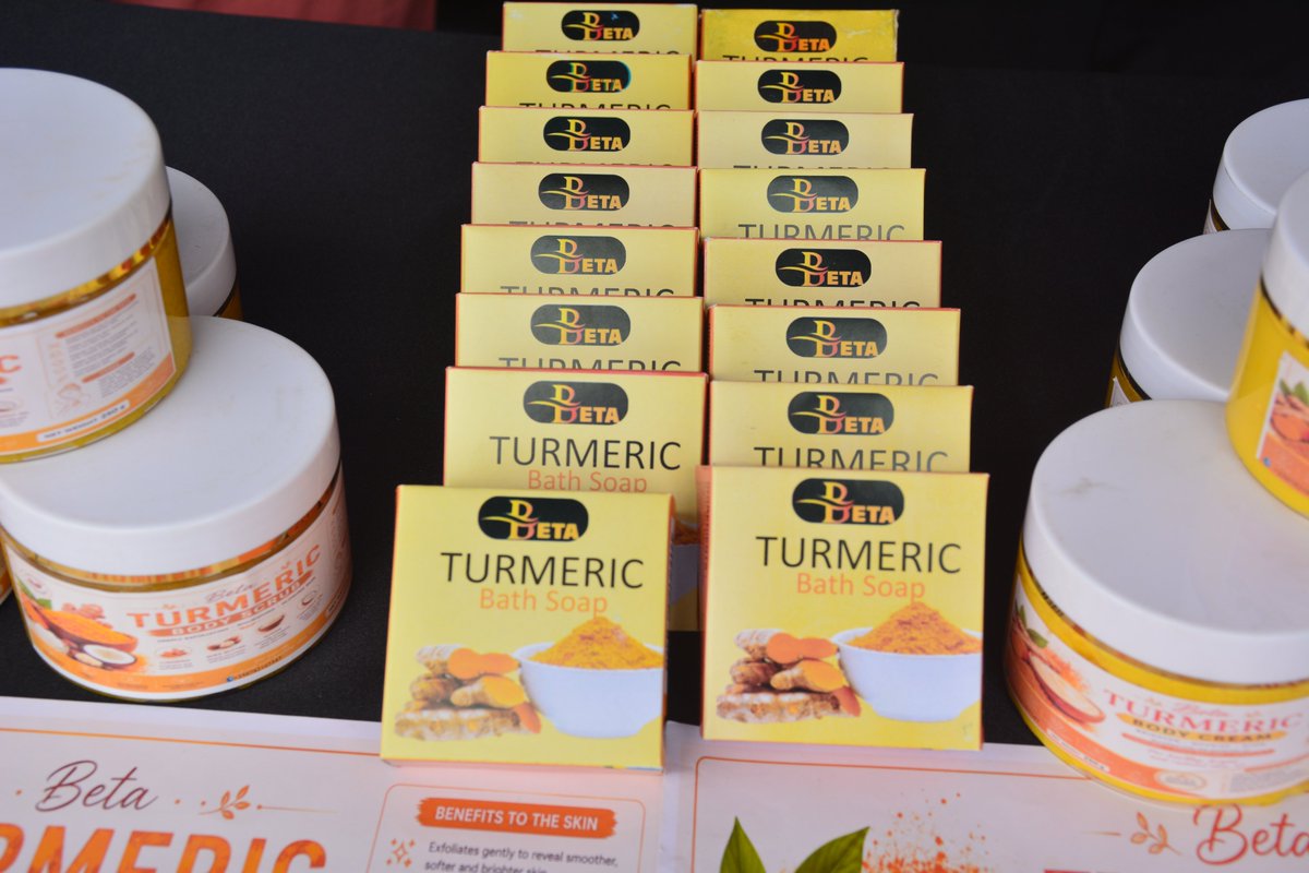 ryaf_agribiz's tweet photo. At #RwandaAgriShow2026, Binty Walda is showcasing how nature can inspire new businesses.
The founder of Binty Skincareproduces Aloe Vera-based skincare products, including natural soaps made with ingredients such as cucumber, turmeric and activated charcoal.
After starting with a simple idea, Binty turned her passion into a growing business that now creates jobs, supports local Aloe Vera suppliers and brings natural products closer to consumers.
Visit her at the @Vanguard_Econ tent. Contact: 0782167547
#BuyFromYouth