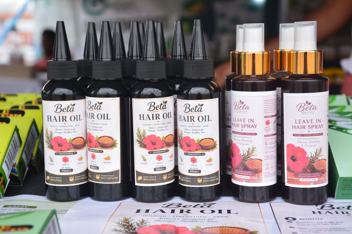 ryaf_agribiz's tweet photo. At #RwandaAgriShow2026, Binty Walda is showcasing how nature can inspire new businesses.
The founder of Binty Skincareproduces Aloe Vera-based skincare products, including natural soaps made with ingredients such as cucumber, turmeric and activated charcoal.
After starting with a simple idea, Binty turned her passion into a growing business that now creates jobs, supports local Aloe Vera suppliers and brings natural products closer to consumers.
Visit her at the @Vanguard_Econ tent. Contact: 0782167547
#BuyFromYouth