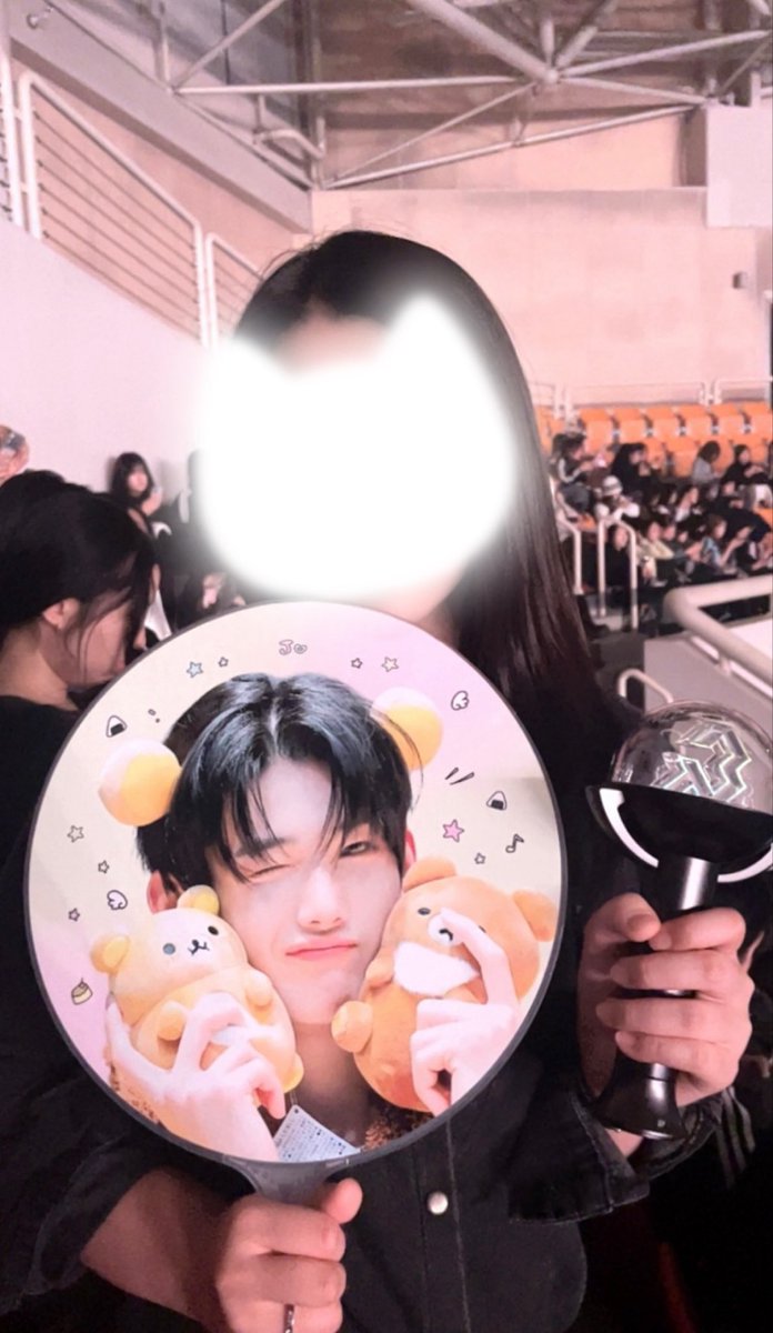 rstd_chstnts's tweet photo. #르네트친소 
같이 앤얘할 르네찾아요💗💗 https://t.co/3ol0r7ggwP