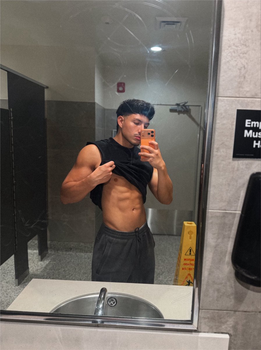 ByDancruz's tweet photo. Bom dia 🔥 https://t.co/clzMVtnedk