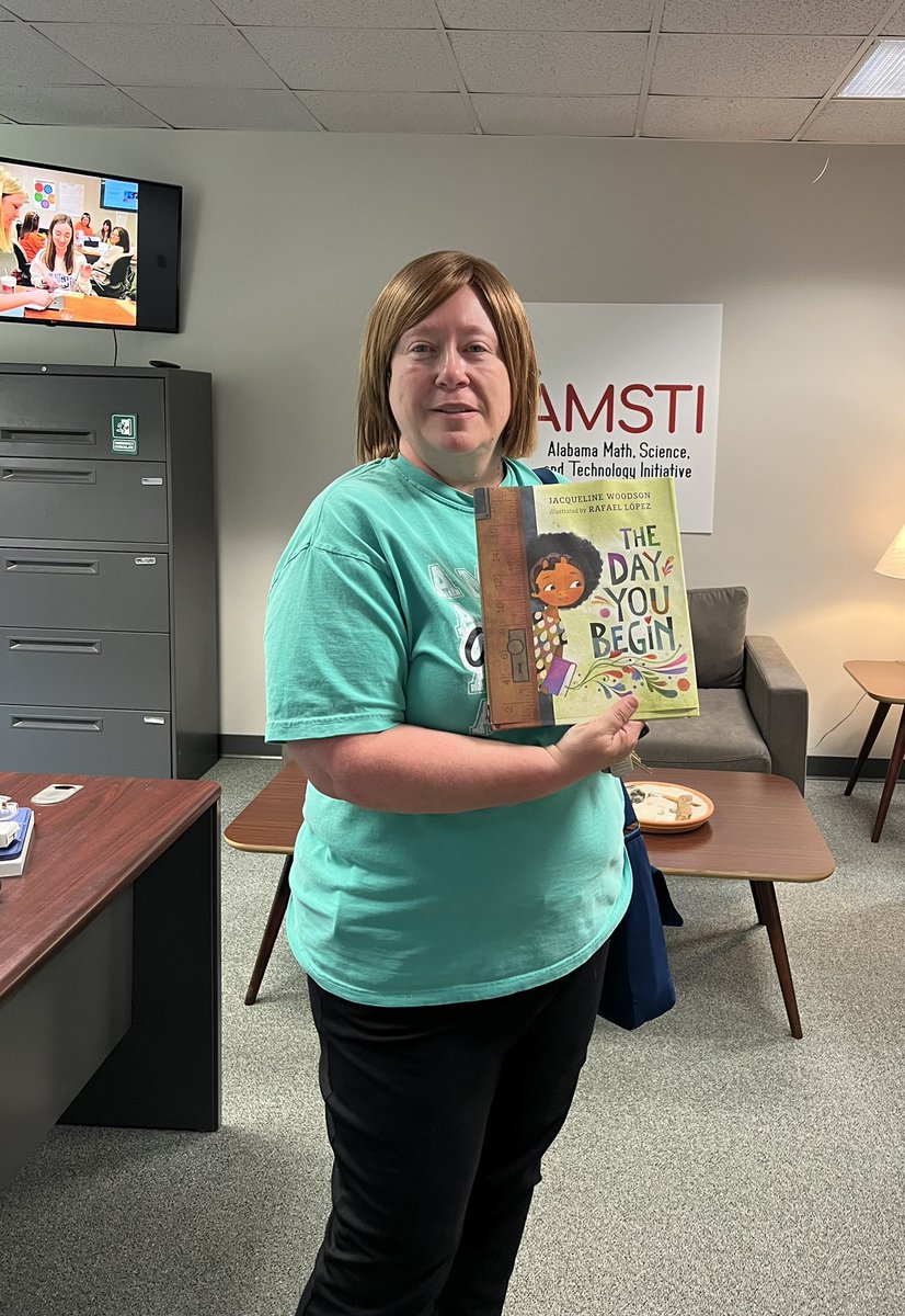 AmstiUAH's tweet photo. Happy Trails, Melissa Campbell! Today she begins her next big adventure. We are grateful for her countless contributions, immeasurable impact, and friendship! @MelAGCampbell 
@AMSTI4all https://t.co/TouyEV5TDE