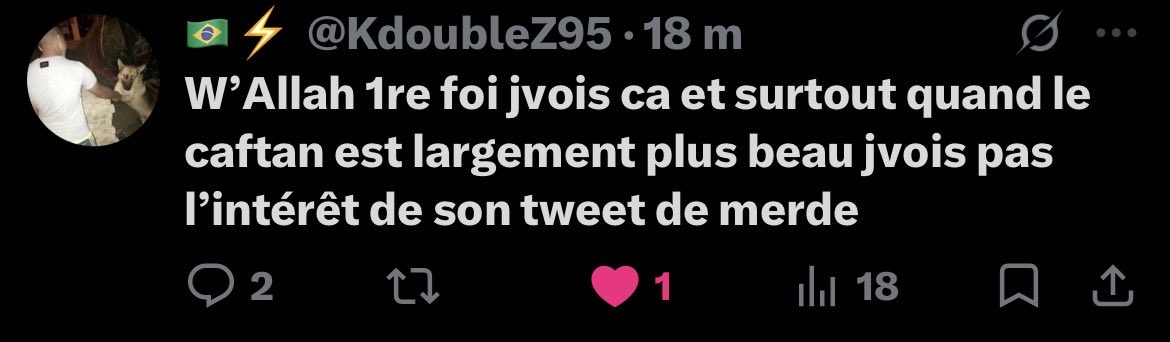 lynqsz's tweet photo. @MohLeDroniste quand je disais que l’entièreté du maroc ne que connait pas cette robe 🤣 vos tenues s’arrête que aux caftan, taqshita et djelba ptdr https://t.co/V6lBBWDEIC