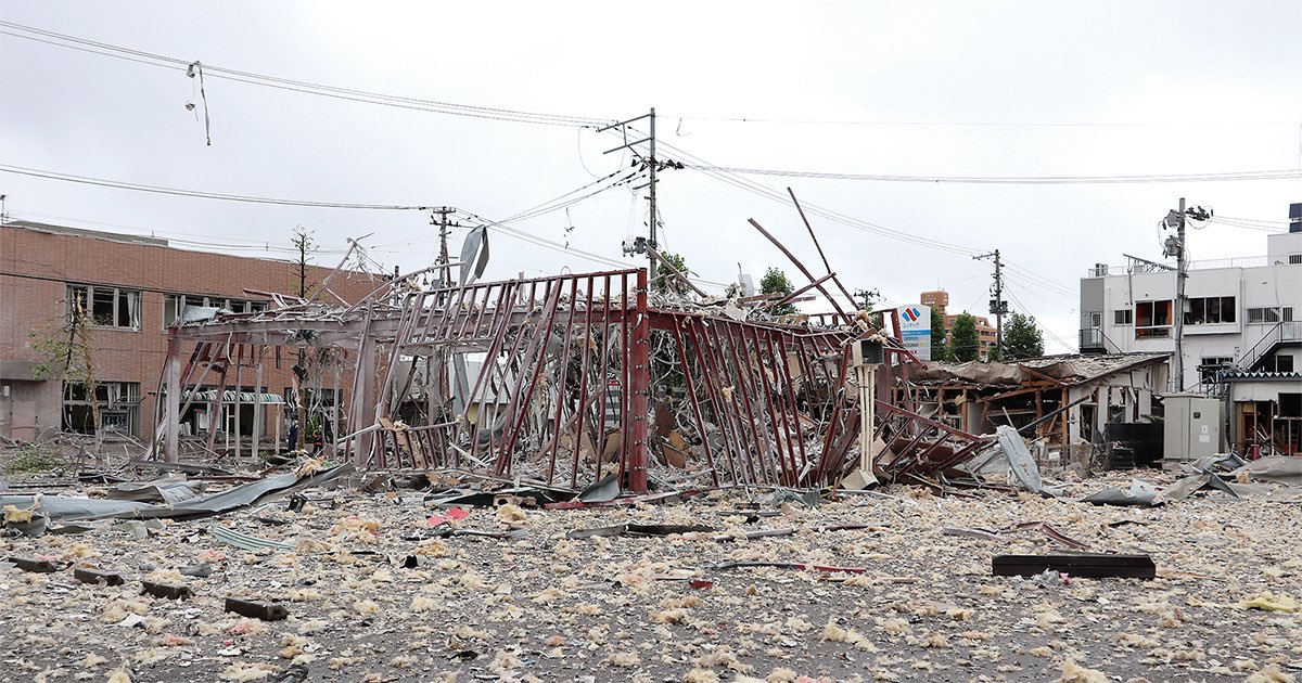 huyu_n's tweet photo. イオン熊本を見た郡山市民の感想
「しゃぶしゃぶ温野菜の爆発跡と一緒...！」 https://t.co/bbPC1YnLyj