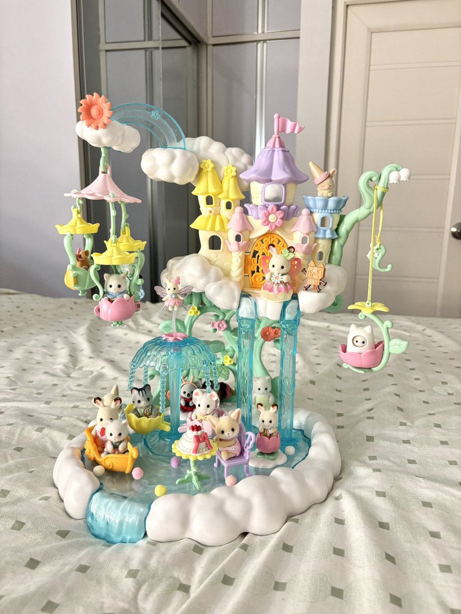 starriesyaa's tweet photo. Sylvanian Families Skytop Fairy Castle >ᴗ< https://t.co/VGpshjndkh