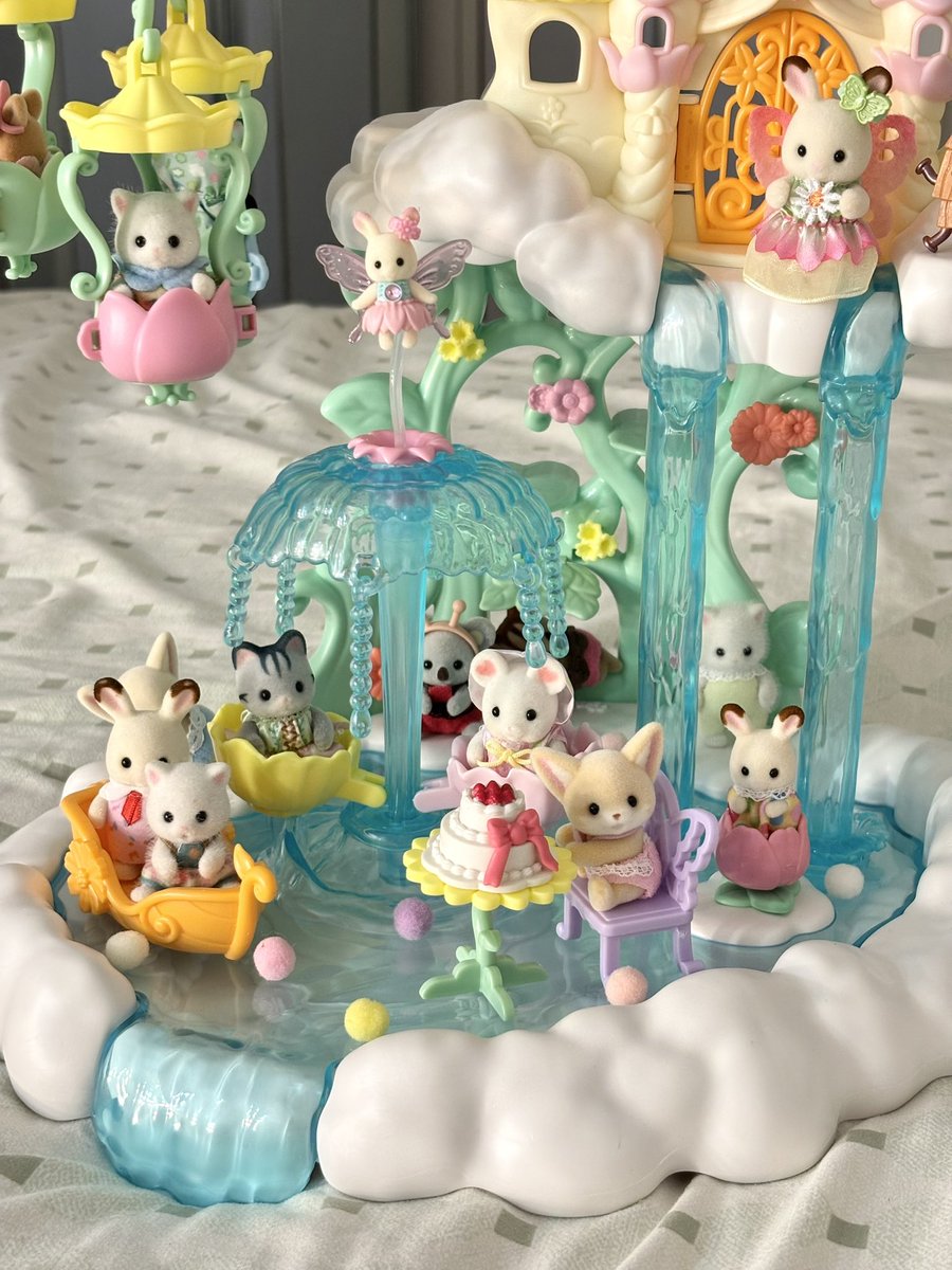 starriesyaa's tweet photo. Sylvanian Families Skytop Fairy Castle >ᴗ< https://t.co/VGpshjndkh