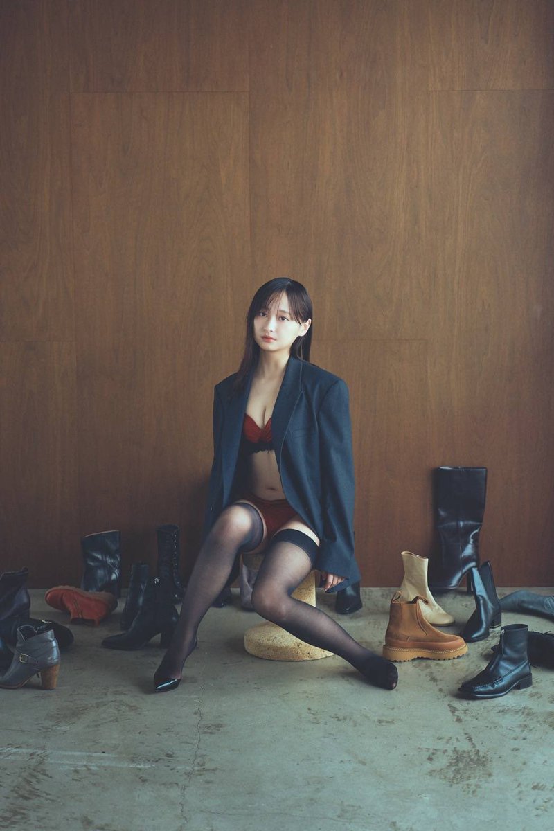 HgXwo's tweet photo. 影山優佳、ガチでスタイル良すぎてエグい件について https://t.co/25hrZ1n8aZ