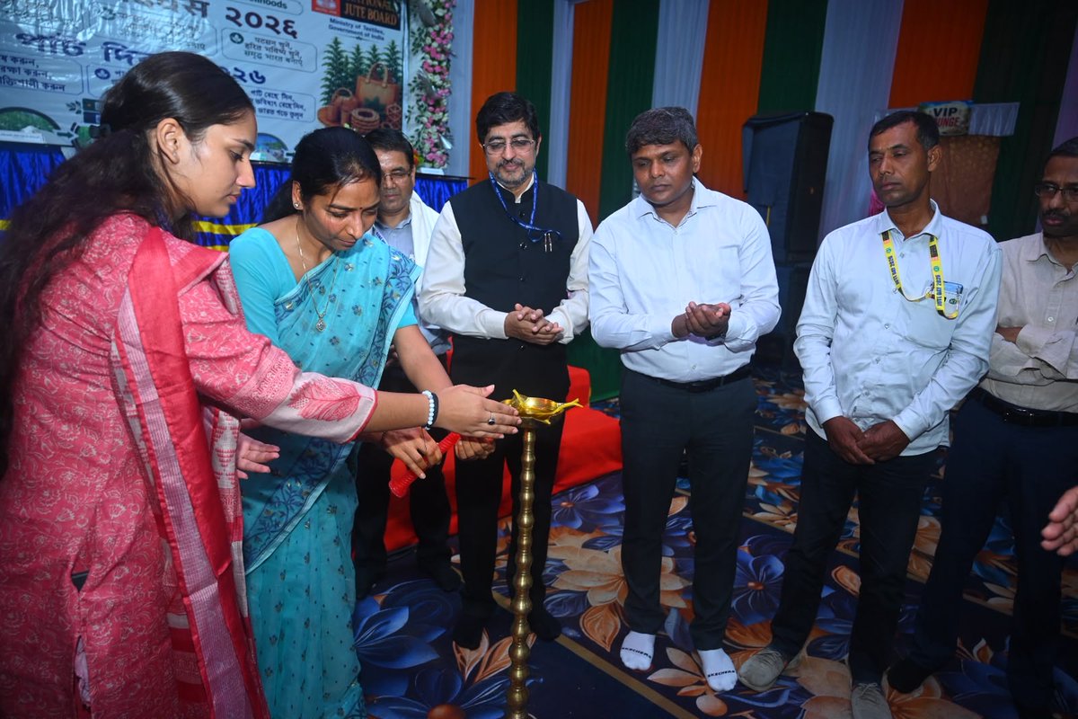 JuteBoard's tweet photo. Key Highlights of 'Jute Day 2026':-
. Traditional lamp lighting &amp; Opening Ceremony
. Keynote address by Smt. Padmini Singla, JS (Fiber) {Ministry of Textiles}
. Inking of MoU on Carbon Credit
. Felicitation of Progressive Farmers
. Field Visits &amp; Live Machine Demonstrations. https://t.co/6kR4rpxcdM