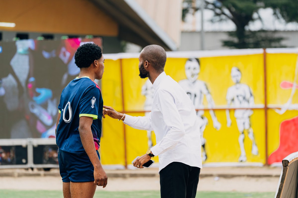 rons_kabasele's tweet photo. Lorsqu'on est loin de notre engagement politique,cela donne ça! nous avons eu l'honneur d'être associés par l'ONG SECAM pour assurer l'encadrement des jeunes durant ce tournoi.Parce que le sport est un puissant levier d'éducation,d'encadrement et d'espoir pour notre jeunesse. https://t.co/4vqCJBXlnF