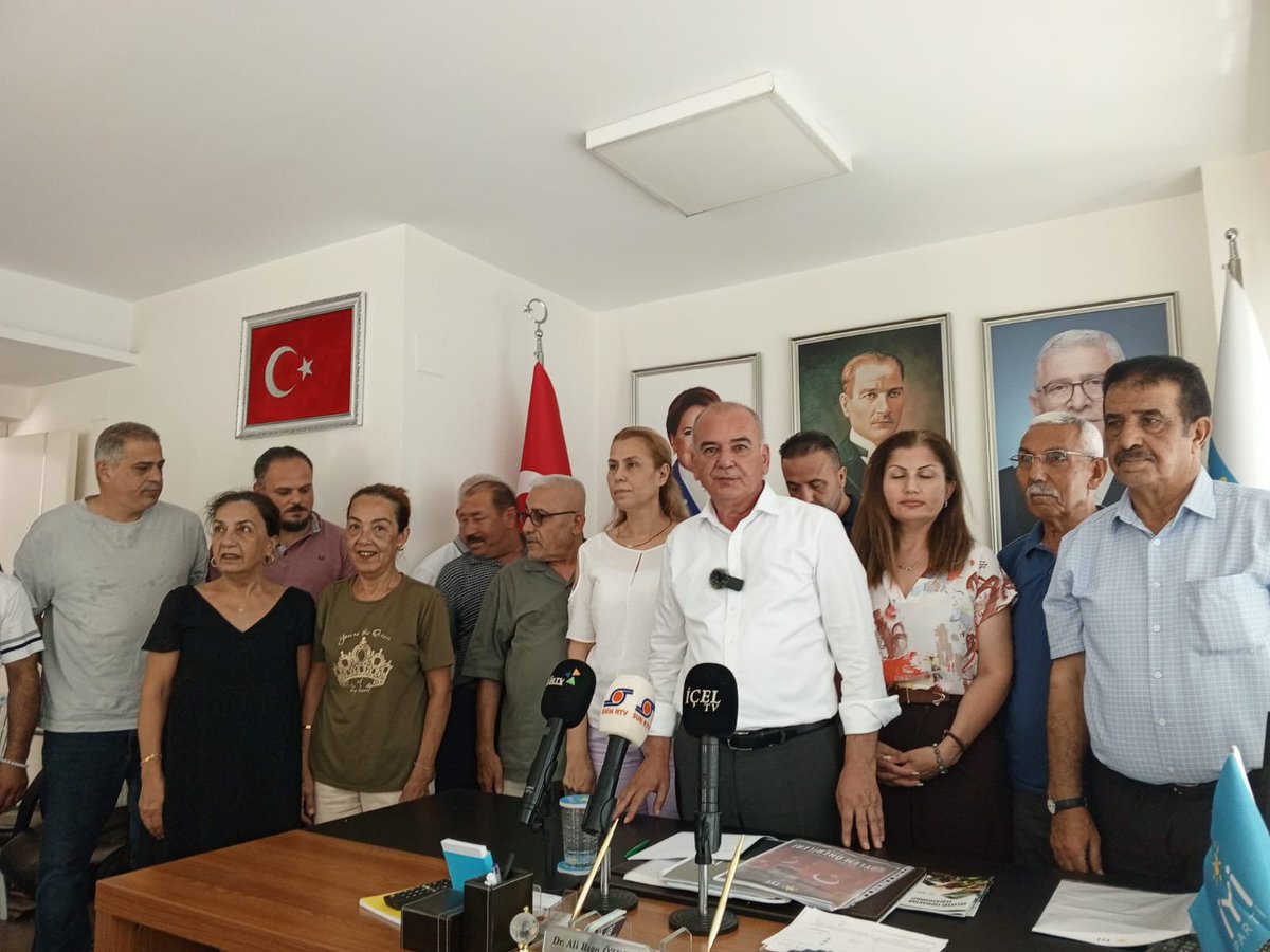 alirizaozdeniz's tweet photo. Mersin halkının yıllardır yaşadığı ulaşım mağduriyetine dikkat çekmek amacıyla, Mersin–Tarsus Otoyolu’nun ücretsiz olması ve Çeşmeli–Kızkalesi Otoyolu’nun bir an önce tamamlanması talebiyle İl Başkanlığımızda basın açıklamamızı gerçekleştirerek imza kampanyamızı başlattık.

Mersin’in ulaşım hakkını savunmaya, hemşehrilerimizin sesi olmaya ve haklı taleplerimizin takipçisi olmaya kararlılıkla devam edeceğiz.

Mersin’in hakkını alana kadar mücadelemiz sürecek!