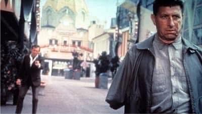 tvhistorytoday's tweet photo. July 29, 1967 - After 4 seasons, Richard Kimblel stopped running on ABC-TV’s “The Fugitive.” Part two of the finale ranks as the third most-watched television series finale in TV history, behind the series finales of “M*A*S*H” and “Cheers.” #TheFugitive https://t.co/XCZPy4goep