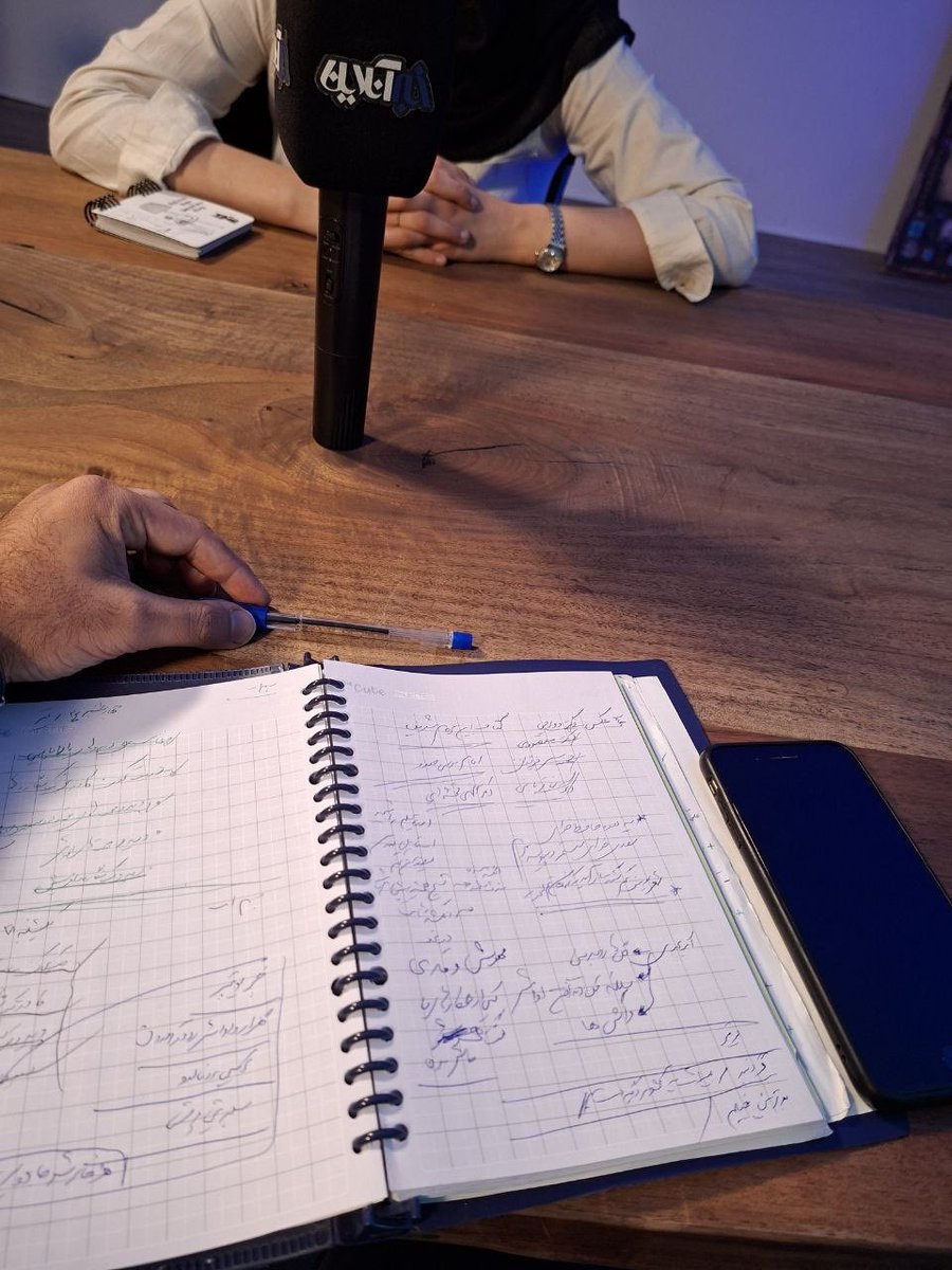 Raadmardd's tweet photo. یه خبراییه مثکه 😎

#سینما_پلاس به زودی از خبر آنلاین….. https://t.co/rhbePR7xr5