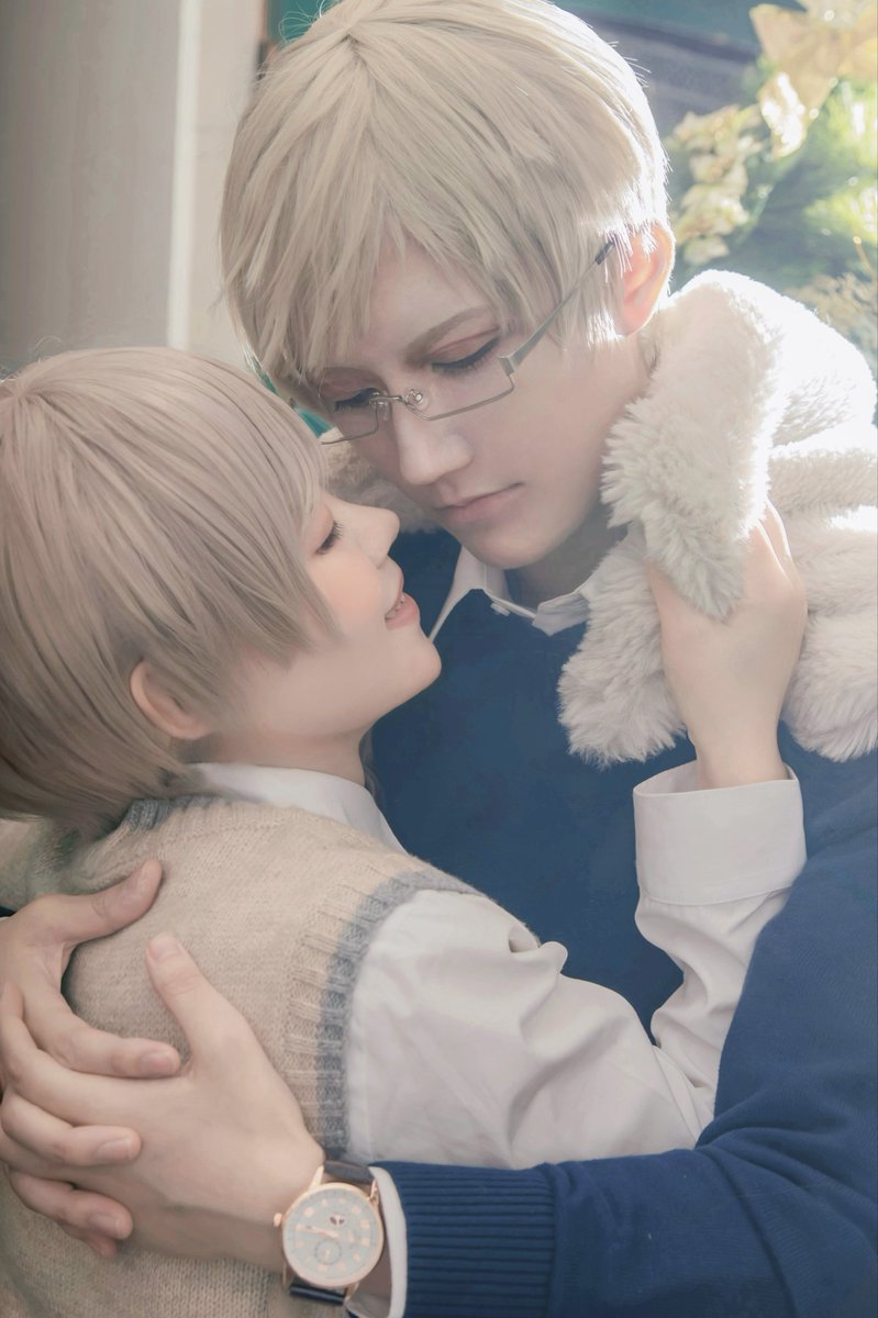 moi_harada's tweet photo. コスプレ Cosplay /APH/スーフィン sufin/距離近め

「ブランケットふわふわですよ　ほら！」
「…ん。」

スーさん:ゆう(@5284yuu )
Phot:ぬまこさん(@ltrtak )
Original art:橙さん(@dai_2_peppar ) https://t.co/C5kxRdHsa0