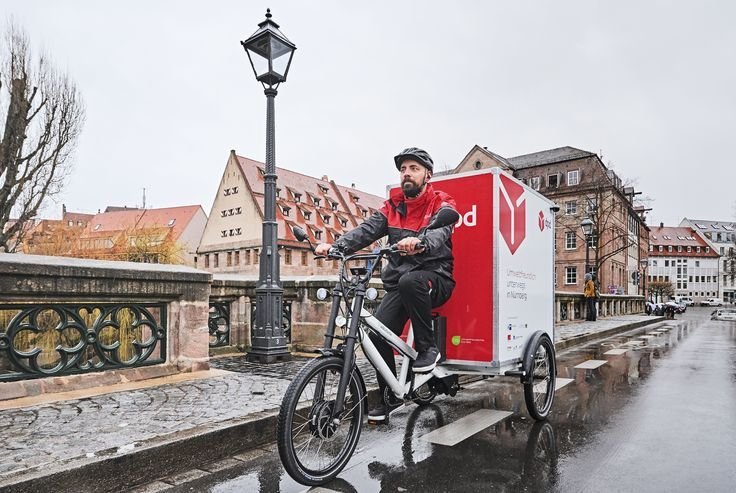 SendwithDpd's tweet photo. our greatest delivery. We're committed to bringing your parcels safely to your doorstep—every single time. 📦💯 #TrustedDelivery #DPD https://t.co/f2oq6DQ3mO