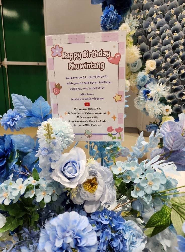 winniemommy_vn's tweet photo. @phuwintang Here’s a recap of our 2 projects for Phuwin: the 2024 Graduation Project and the 2025 Birthday Project 🤍

#Phuwintang @phuwintang https://t.co/kdulHn7Igj