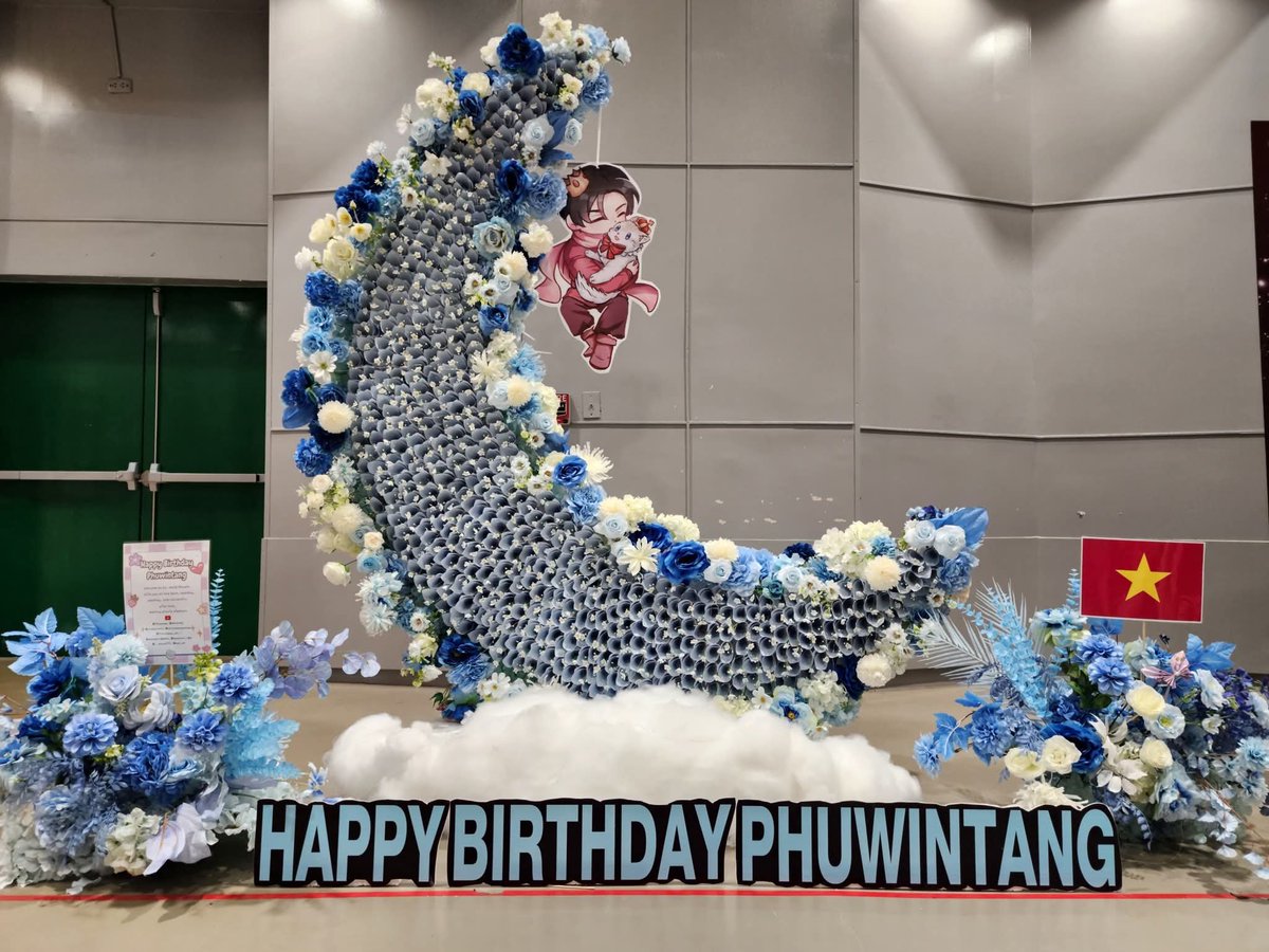 winniemommy_vn's tweet photo. @phuwintang Here’s a recap of our 2 projects for Phuwin: the 2024 Graduation Project and the 2025 Birthday Project 🤍

#Phuwintang @phuwintang https://t.co/kdulHn7Igj