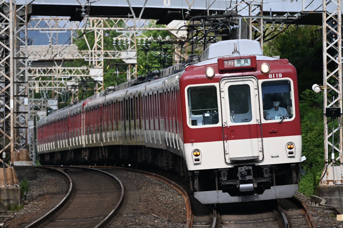 Testbed_Z0's tweet photo. 2026.07.29
A8731レ(近鉄奈良行快速急行)
近鉄8600系X69+8810系FL24

X69+8810系の10両快急は1年ぶりの撮影でした。昭和の凸凹コンビが渋すぎる。 https://t.co/xB9oppaBC8