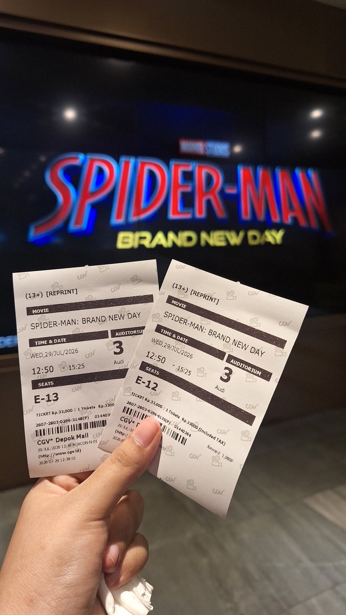 marventhu13's tweet photo. SPOILER SPIDER-MAN: BND ‼️

Udah selesai nonton gaisss...

Zendaya bilang bawa tissue sebelum nonton + akun review film bilang dia nonton sampe nangis. Tapi menurut gua b aja dah, gak sedih, alurnya udah ketebak wkwkwk. Dan yapp... lagi² villain OP dikalahin pake ceramah 😂 https://t.co/XpifLSqFQi