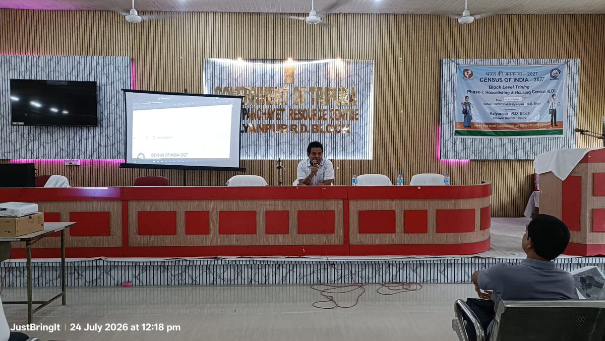 dmkhowai's tweet photo. Census Kits distributed to Enumerators &amp; Supervisors under Kalyanpur RD Block to support smooth and efficient #Census2027 field operations. Wishing all field functionaries a successful enumeration drive.
#Kalyanpur #KhowaiDistrict #TeamTripura #FieldOperations https://t.co/I1gf5eEuwM