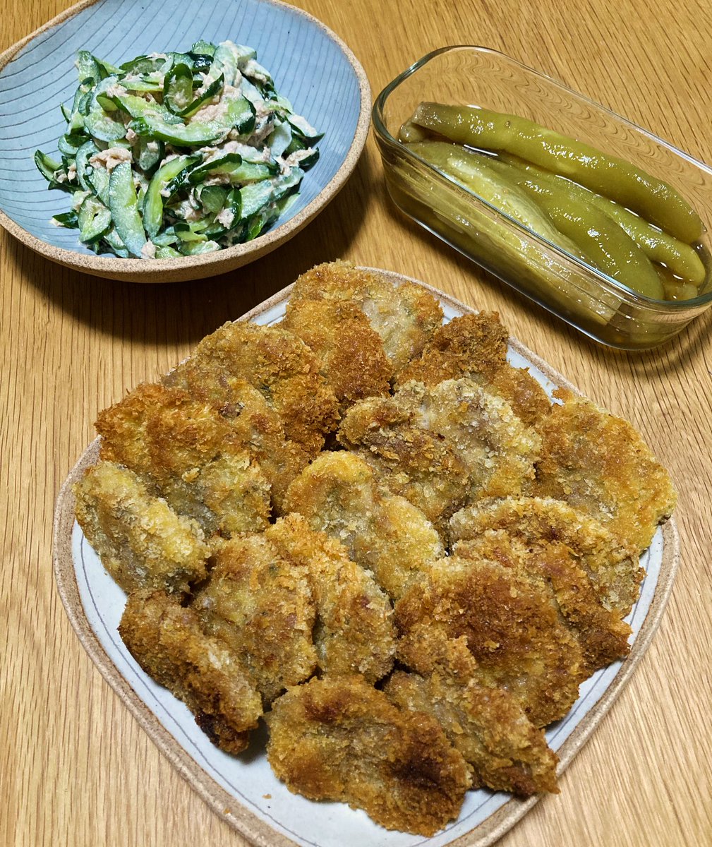 minabow4646's tweet photo. 心ゆくまでカツを揚げたかった。後悔はしていない(・∀・) https://t.co/E5tFtZCCwq