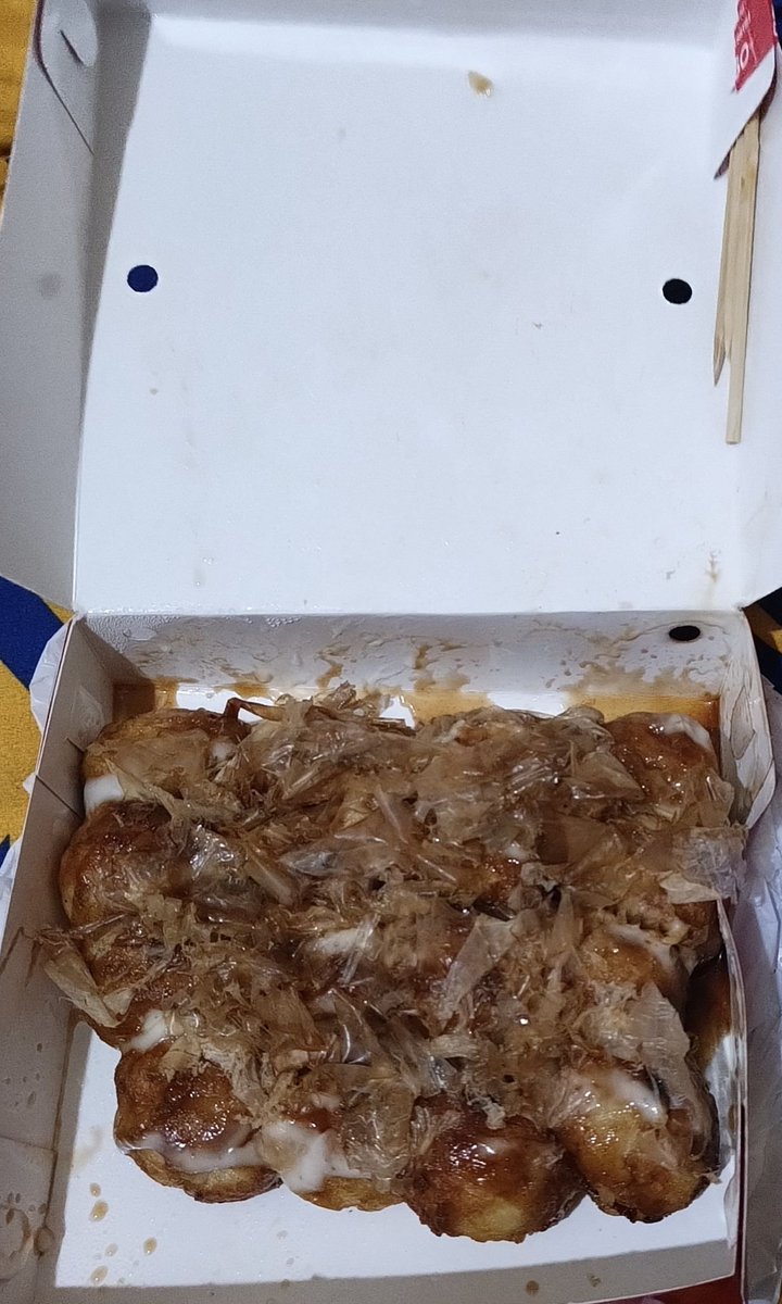 bintangikan's tweet photo. takoyaki date. happy monthversary 15 bulan bbeb >/<💓 maaci udh nemenin selama ini, syg bebeb banyak-banyak mwaaa🍄 @punyariku mamyg banyakkk https://t.co/zPeLRNhY8B
