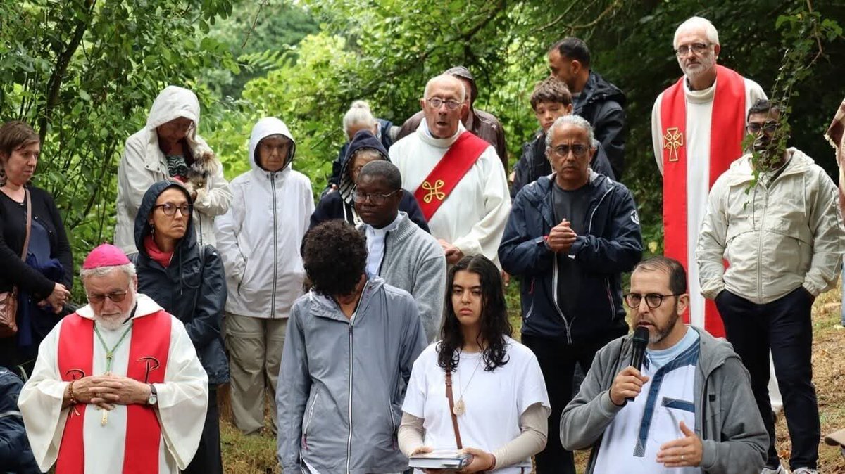PDohen's tweet photo. Après plus de 70 ans d’existence, le pèlerinage islamo-chrétien attire toujours dans le Trégor
➡️ https://t.co/G9TfYHrpis
#Catholocisme #Islam #Frace 
C est ça le bien vivre ensemble ! Et c est le bien vivre ensemble qui doit prévaloir fae a tout ceux qui veulent nous diviser ! https://t.co/lITUpx3wqk