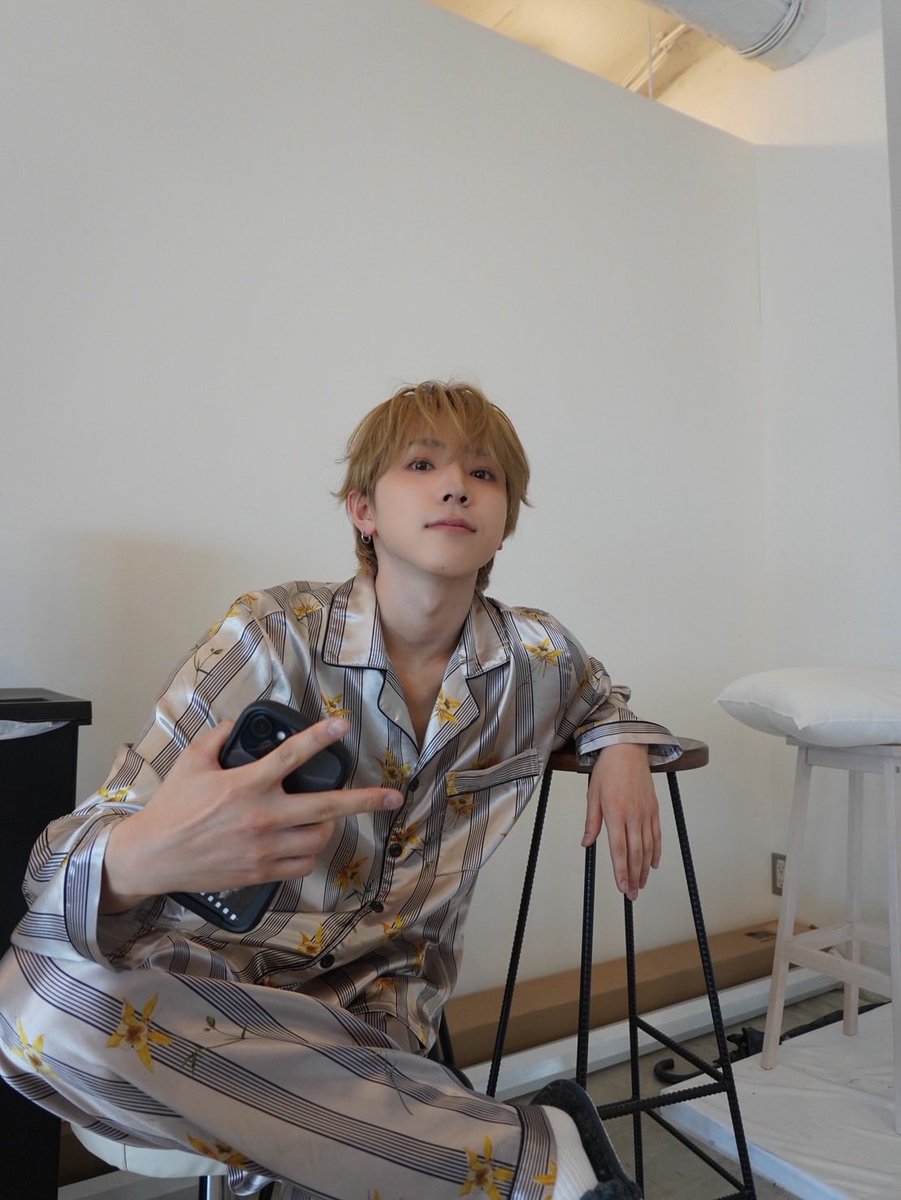 wildblue_ykme's tweet photo. [YUTO]

EGOのオフショ📸

ビハインドを見てみると、よりMVが楽しめると思う！！

#WILDBLUE #池田優斗 #YUTO https://t.co/amYa5oRakX