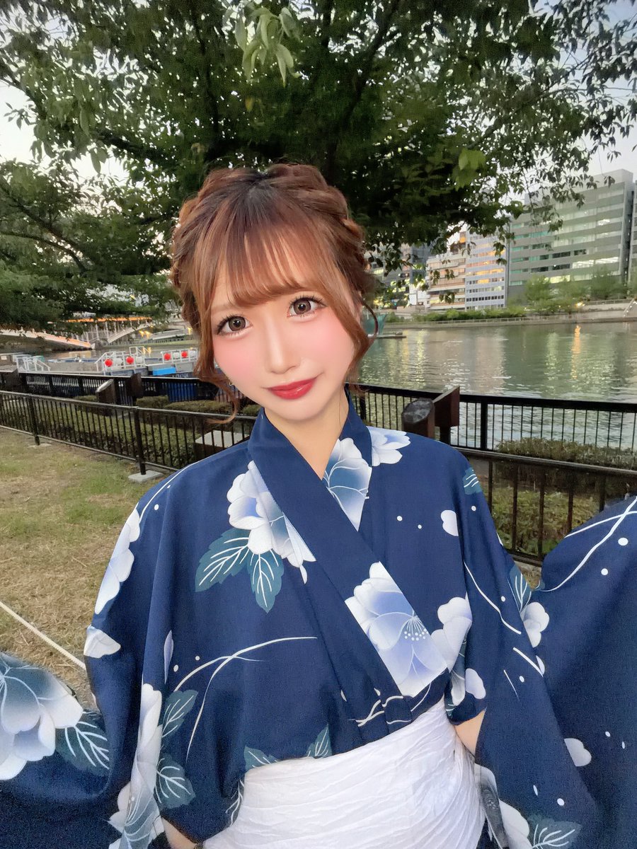 rkmrn55's tweet photo. 8月 𝐒𝐜𝐡𝐞𝐝𝐮𝐥𝐞 🎐𓇬𓂂 #拡散希望

夏本番だーーーっ.ᐟ.ᐟ

今月も色んな店舗様へ
お邪魔させて頂ける予定です🤍

暑さ対策万全で、
一緒に最高の夏にしましょう🌻

ペンタグラム＆パチスロの党取材は
【@pachislot_tosh 】にて詳細を𝒄𝒉𝒆𝒄𝒌👁️‍🗨️

PR https://t.co/XCjpoJ8MTk