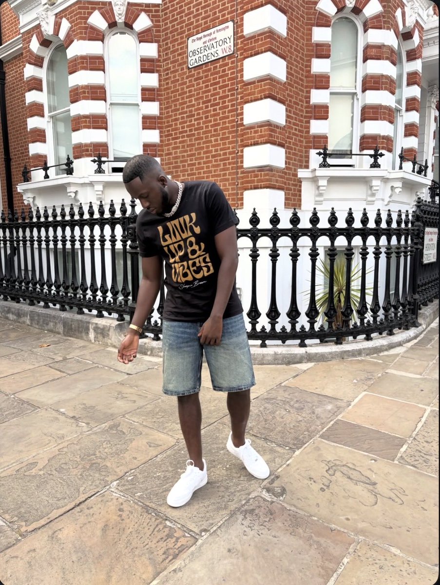 shaynebrownuk's tweet photo. #LINKUPandVIBES is out now on all streaming platforms! Im really just enjoying the craft this time round, while tryna balance music and family life but we locked in for sure! 🤞🏿🤎💽

Click here to stream: https://t.co/PuDOQ6A74H
https://t.co/aKpfYMGk4o https://t.co/tbLtO6xWdO