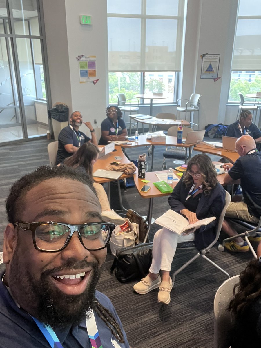 ragryphons's tweet photo. RA Team at the Avid Summer Institute!! @vbschools https://t.co/f43EiRBTWT