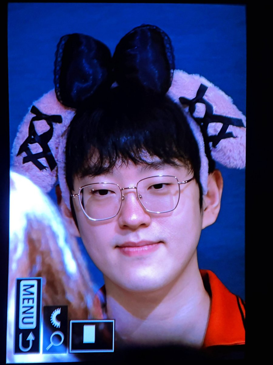fc980314's tweet photo. 今天也是可爱的一天🦊

260729 KRX VS NS

#scout #스카웃 #lol #NS https://t.co/xf4D0XxnpF