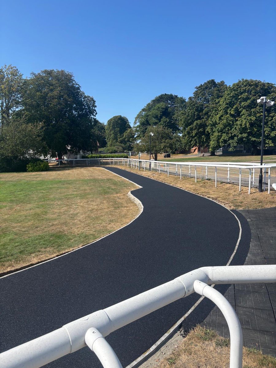 FontwellPark's tweet photo. Summer works continue with our new parade ring walkway 🐎👌

Just over 4 weeks to go https://t.co/XZBQqRxRSY