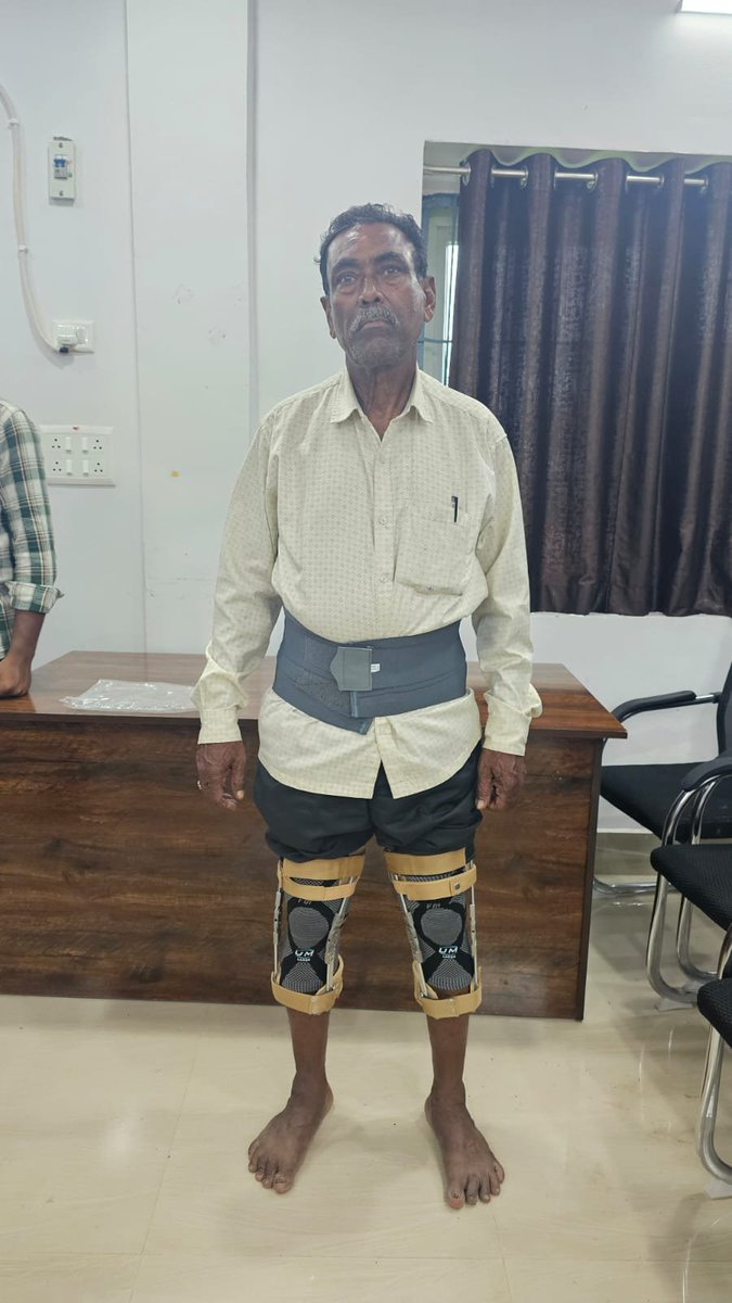 BDO_PATRAPUR's tweet photo. ଅତ୍ୟାଧୁନିକ ପୁନର୍ବାସ କେନ୍ଦ୍ର ଗଞ୍ଜାମ ଦ୍ୱାରା ଏକ ପରାମର୍ଶ ଓ ସହାୟତା ଶିବିର ପାତ୍ରପୁର ପଂଚାୟତ ସମିତି ଠାରେ ଅନୁଷ୍ଠିତ ହୋଇଛି।ଉକ୍ତ ଶିବିର ରେ ଦିବ୍ୟାଙ୍ଗ ଓ ବୟୋଜ୍ୟେଷ୍ଠ ବ୍ୟକ୍ତି ବିଶେଷ ମାନଙ୍କୁ ବିଭିନ୍ନ ପ୍ରକାର ସହାୟତା ପ୍ରଦାନ କରାଯାଇଥିଲା @CMO_Odisha @SSEPD2 @Ganjam_Admin https://t.co/UWrT1aLnkj