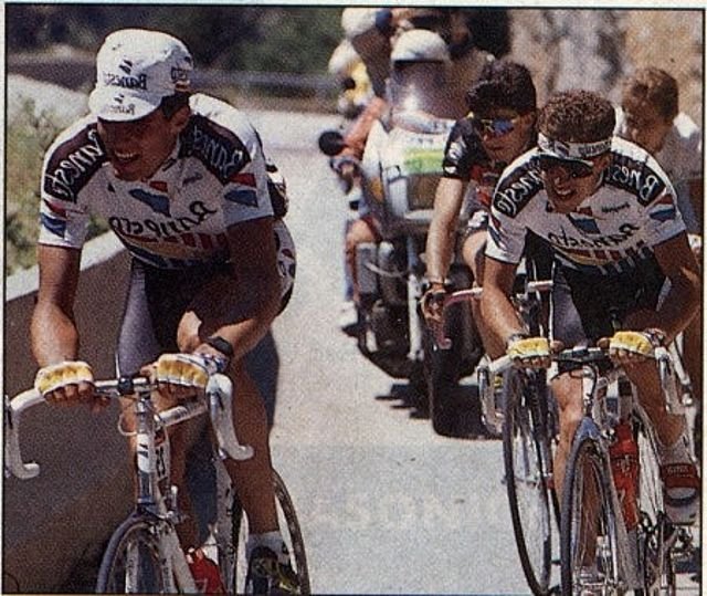 josean0728's tweet photo. Indurain en el Glandon conduciendo a toda velocidad al grupo de los favoritos hacia Alpe D'Huez (1990) https://t.co/XGRyWFGtxI