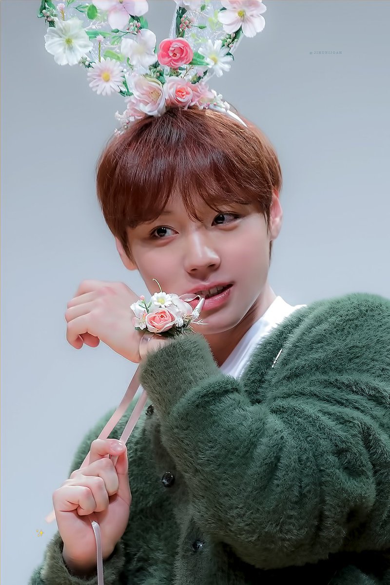 jjeom07's tweet photo. 남자가미쳤다.....🧎‍♀️ https://t.co/pmwtDsm0Lb