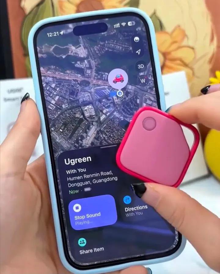 softieeraaa's tweet photo. POV: gara-gara benda kecil ini, barang jutaan jadi aman 😭📍

Mau kunci, dompet, tas, motor, mobil, semua bisa dilacak dari HP.

Lupa naruh di mana? Tinggal bunyiin aja, beres. Gak ada lagi drama cari barang muter-muter 😂

Kalian tim pelupa atau tim selalu rapi? 👀 https://t.co/IPKOLcz1e7
