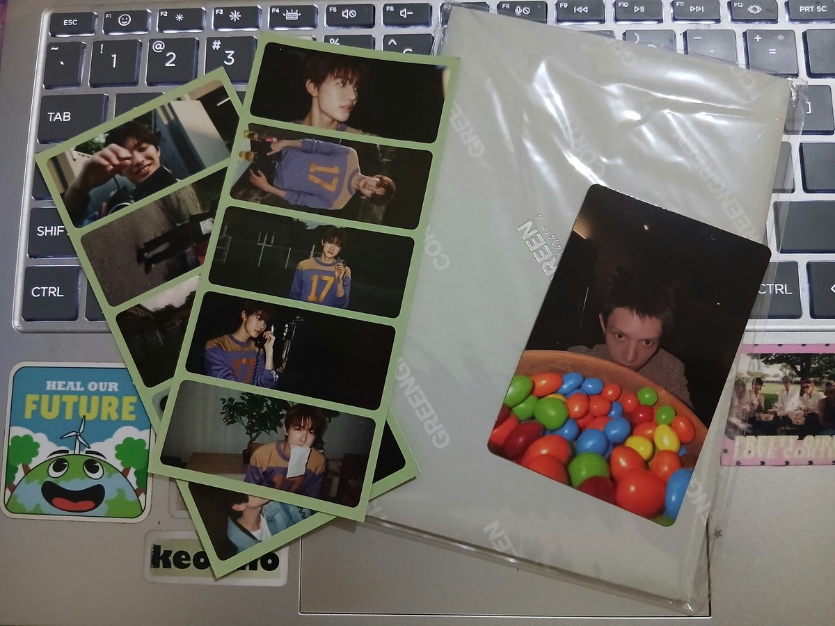 jakenwon's tweet photo. want to sell wts album cortis panorama B + photocard james

- 90k inc all, splitpay only
- photocard ada damage tapi bukan di wajah
- qr album belum di scan
- bonus photostrip sg26 seonghyeon keonho (damage juga)

aku bakal ngasih banyak freebies, yuk bawa pulang james nya guys♡ https://t.co/vjI9u2Mu9s