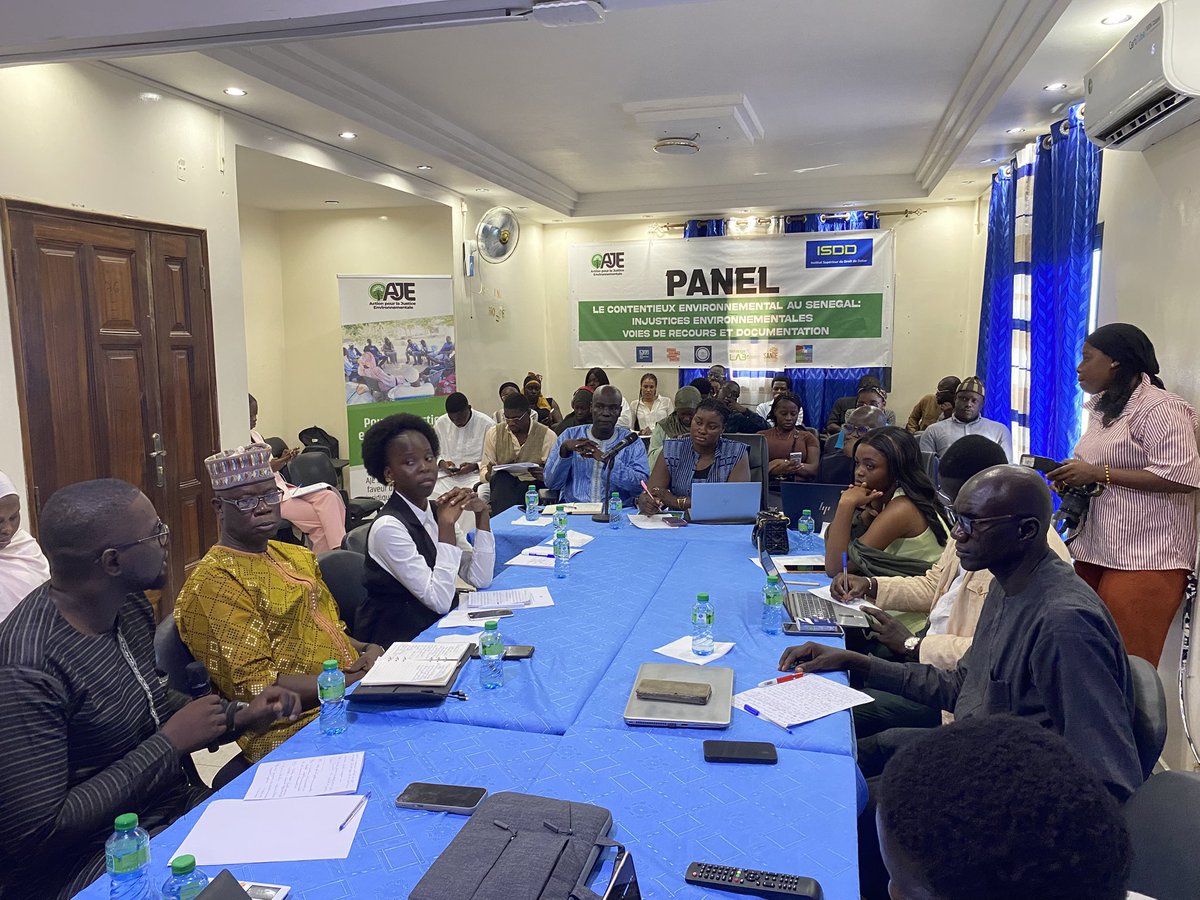 Actionjusticee1's tweet photo. Au terme de sa présentation, M. Ibrahima Ngom a mis en lumière les principales fragilités du contentieux environnemental au Sénégal : incertitude sur l’agrément des associations, absence d’injonction et d’astreinte, recours excessif à la transaction pénale, absence de juridiction spécialisée et formation insuffisante des magistrats.

Il a également proposé des réformes clés : créer une chambre spécialisée, renforcer les pouvoirs du juge administratif, clarifier la qualité à agir des associations, encourager le contentieux climatique et renforcer la formation des magistrats. 

@FundHumanRights @LEFJustice @manaibra @terangalab @NdattaG @MinistreEnviro1 @Min_Justice_SN 
#JusticeEnvironnementale #Sénégal #ContentieuxEnvironnementalSN