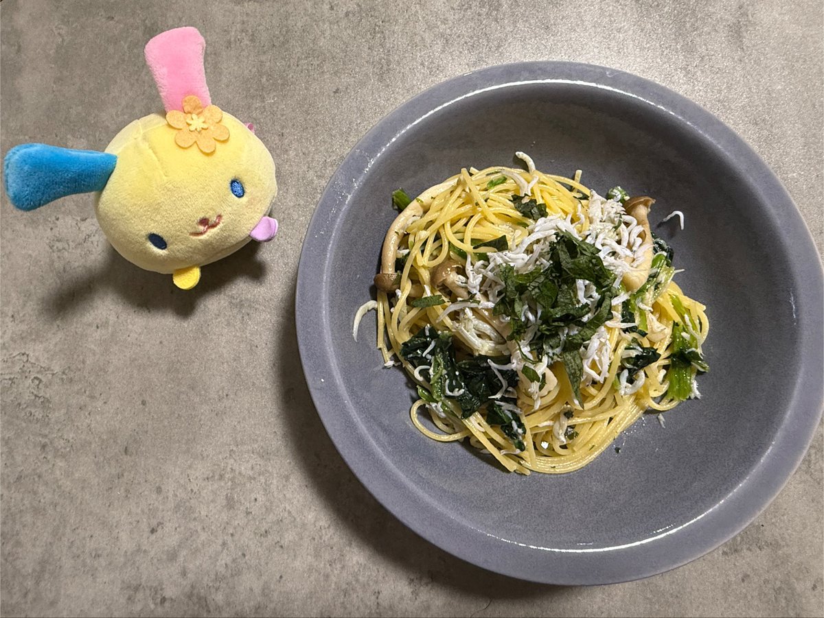 nuts_hammer243's tweet photo. アヒージョはやっぱり砂肝でしょ👾
昼のアヒージョのオイルで夜パスタ作れるのなんか得した気分になれる。 https://t.co/XdrtJcV6Re